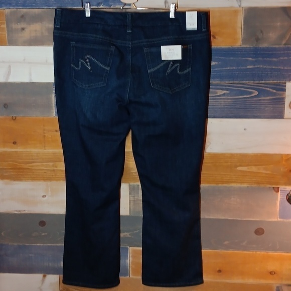 Melissa McCarthy Seven7 Jeans 24 Slim Boot 24 - Picture 9 of 11